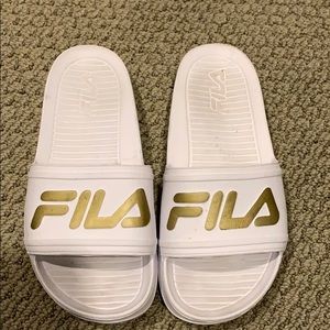 Fila Slides